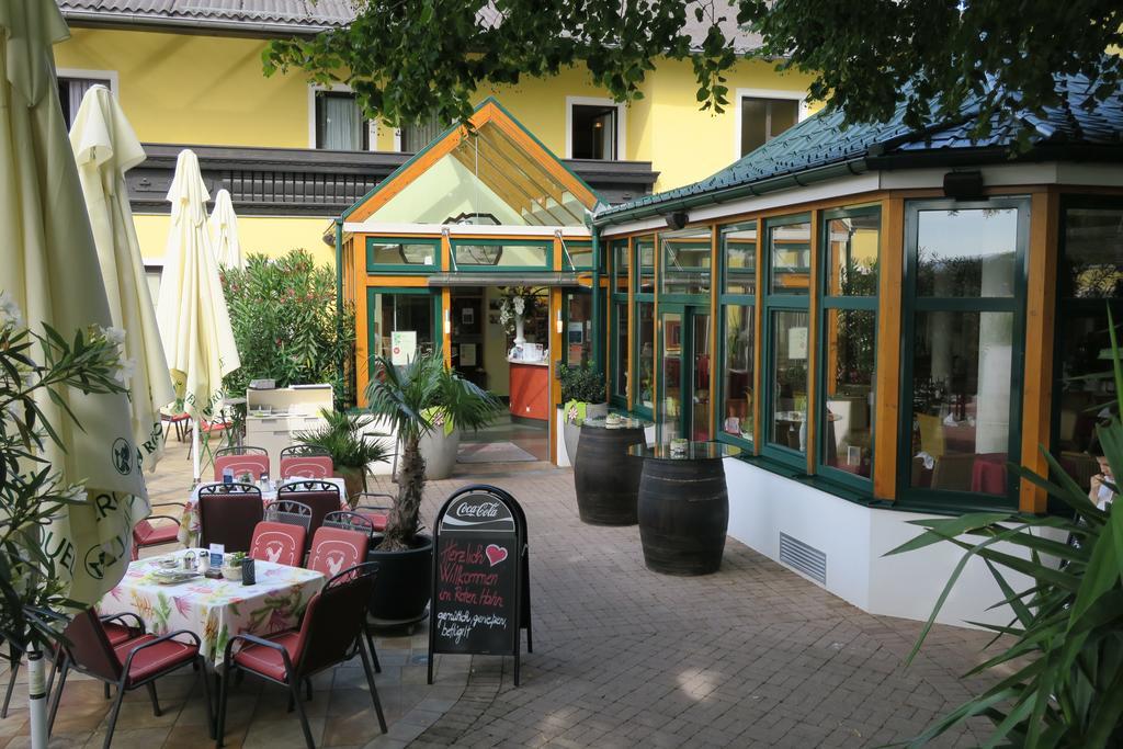Hotel Restaurant Boeck "Roter Hahn" Sankt Poelten Kültér fotó