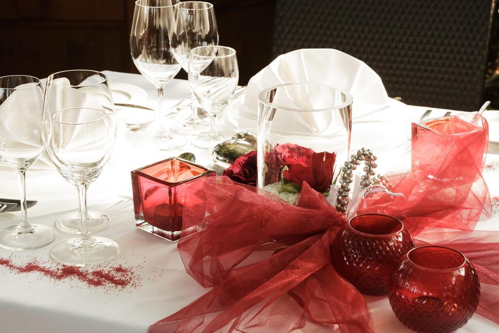 Hotel Restaurant Boeck "Roter Hahn" Sankt Poelten Kültér fotó